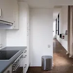 Appartement Ce 2 *