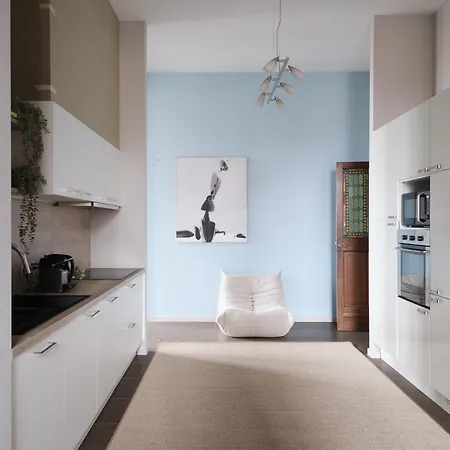 Ce 2 Apartment